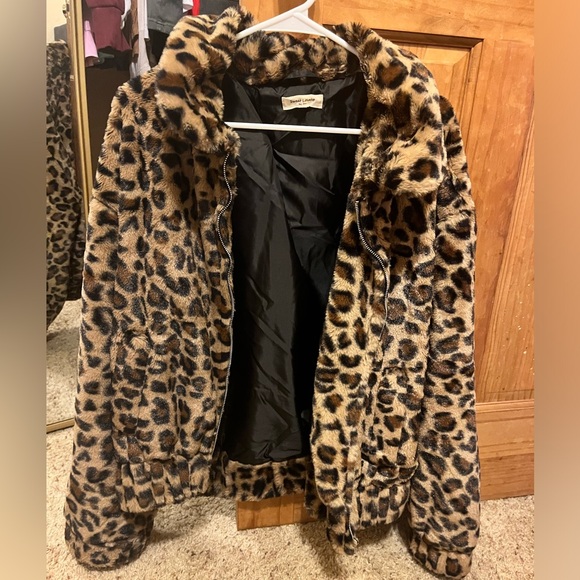 Leopard Jacket - Picture 3 of 3
